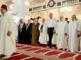 Bensalah, Ould Khelifa et Sellal accomplissent la prière d'Aïd El-fitr à la Grande mosquée d'Alger