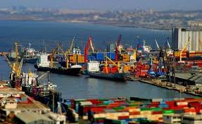 Bakhti Belaib annonce le retour des licences d'importation
