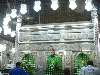 Pressions Saoudiennes: l’Egypte ferme le mausolée de l’Imam Hussein
