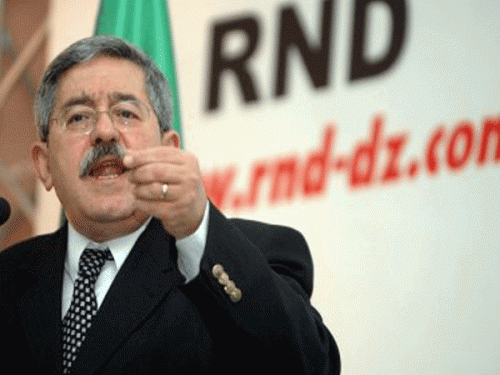 Ahmed Ouyahia tire sur le groupe des 19 et réaffirme sa confiance au président Bouteflika