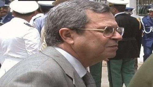 Ouverture du procès du général Hassan à huis clos et sans Toufik
