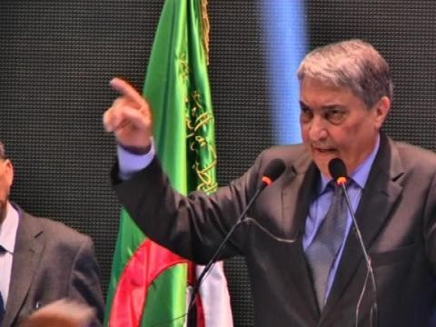 Constitution démocratique : Benflis n'y croit pas