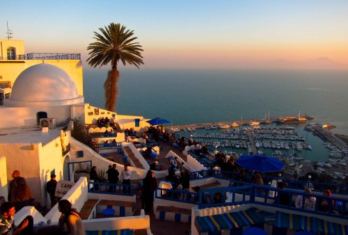 Des milliers d'algériens en Tunisie pour les fêtes du nouvel an