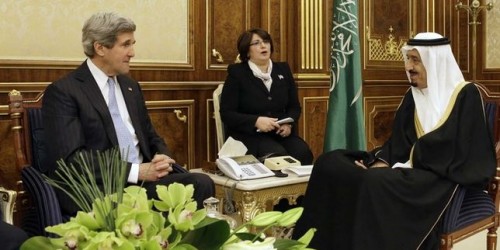 A Riyad, John Kerry veut rassurer ses partenaires du Golfe sur l'Iran