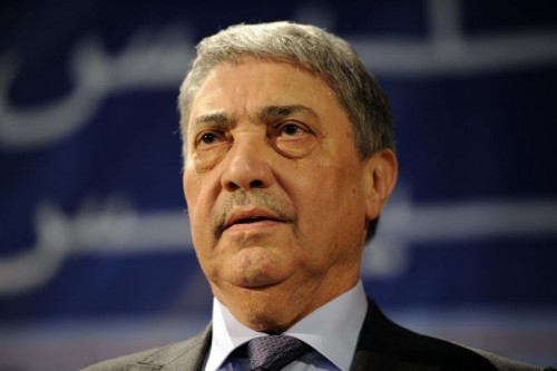 Ali Benflis tourne en dérision le projet de révision de la constitution