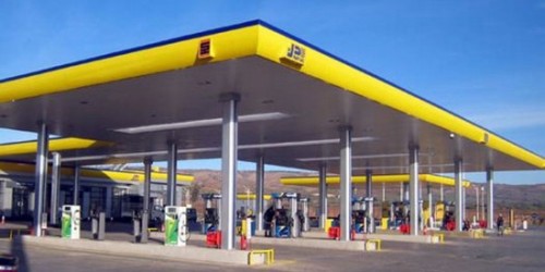 Les gérants des stations-service revendiquent une marge bénéficiaire de de 2 DA par litre de carburant
