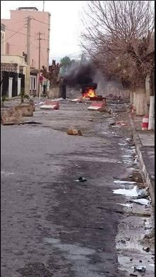 Reprise des affrontements entre manifestants et forces de l'ordre à Batna (Vidéo)