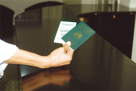 Le titulaire d'un passeport biométrique recevra automatiquement sa carte nationale d'identité