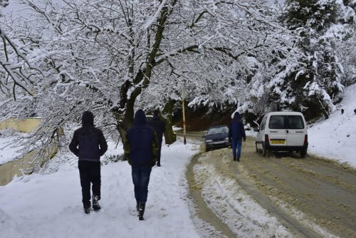 Alerte météo : Chute de neige à 900 m de lundi à mercredi