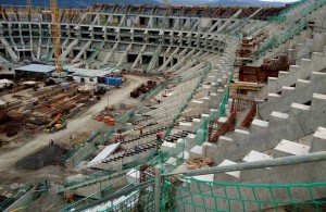 Stades : Tizi Ouzou, pose des tribunes du nouveau stade