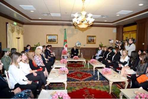 Journée internationale de le femme: Le président Bouteflika reçoit une délégation de femmes algériennes