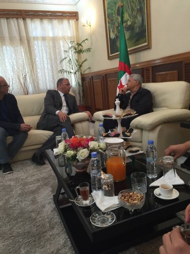 Chakib Khelil accueilli par le wali d'Oran