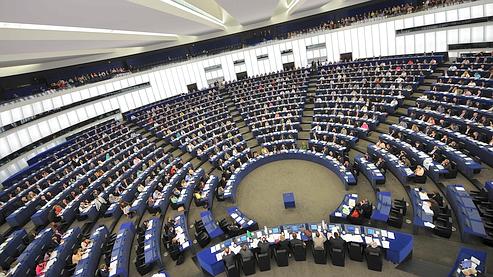 "Chantage, dictateur": les eurodéputés tirent à boulets rouges sur la Turquie