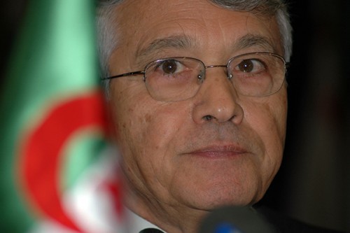 Saâdani défend Chakib Khelil