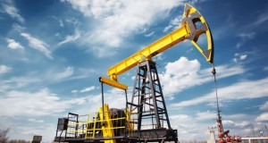 Accros au pétrole : comment les pays tentent de survivre à l’or noir bon marché