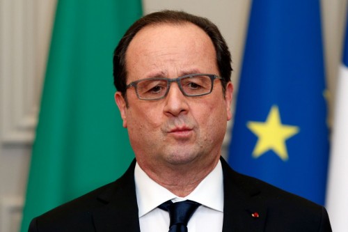 Bérézina politique pour le président français, qui y croit toujours