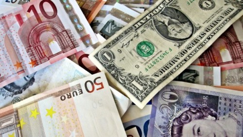 Les algériens établis à l’étranger pourraient ouvrir des comptes en devises en Algérie