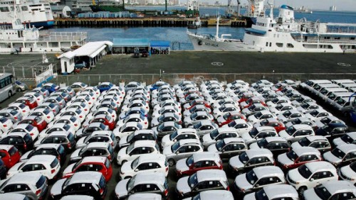 Les importations de véhicules chutent de plus d'un milliard de dollars de janvier à mai