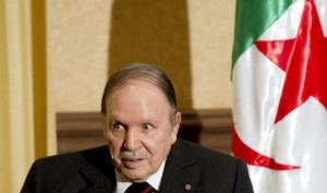 Bouteflika procède à un remaniement ministériel partiel