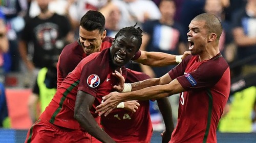 Euro 2016 : le Portugal sacré champion d'Europe en battant la France 1-0