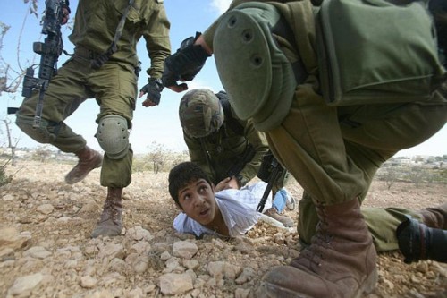 L’humiliation : le marteau qui écrase la société palestinienne