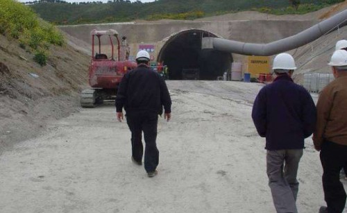 Autoroute Est-Ouest : le tronçon d'El Tarf et le tunnel Djebel El Ouahch relancés