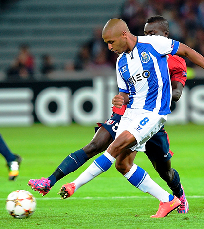Football-Portugal : Brahimi vit une situation complexe au FC Porto