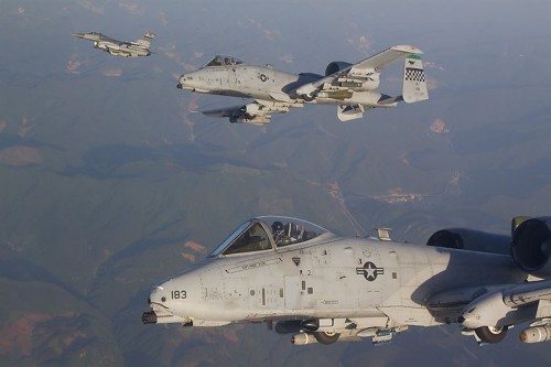 62 militaires syriens tués par des raids de l'aviation américaine