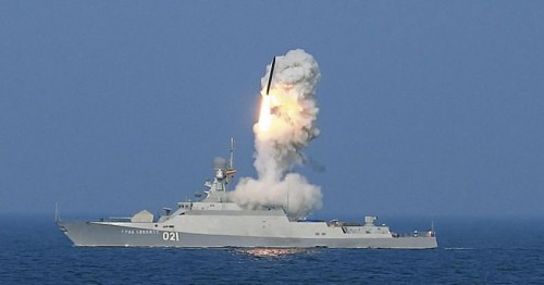 La Russie envoie deux navires de guerre en Méditerranée et évoque « un plan B »