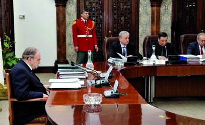 Le président Bouteflika préside une réunion du Conseil des ministres